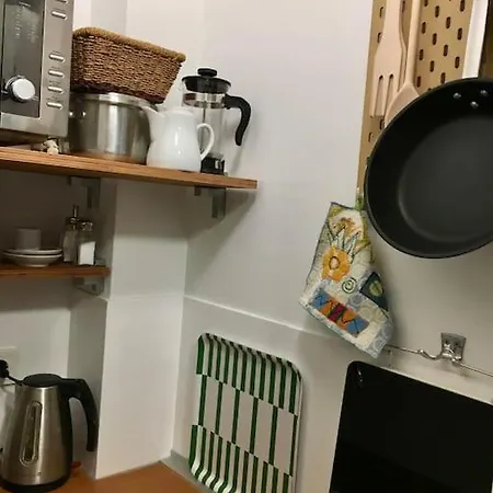Microapartment In Mit Westbalkon