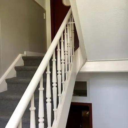 Microapartment In Mit Westbalkon アパート オーバーウルゼル