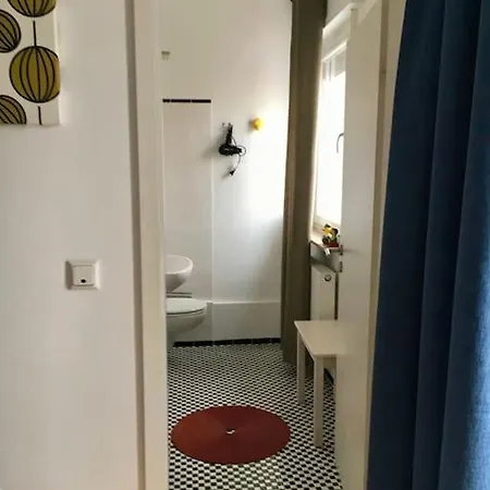 Microapartment In Mit Westbalkon